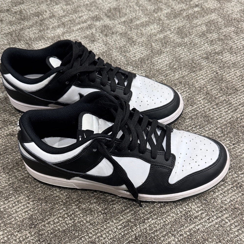 Nike Mens Black & White Panda Low-Top Skate Sneakers
